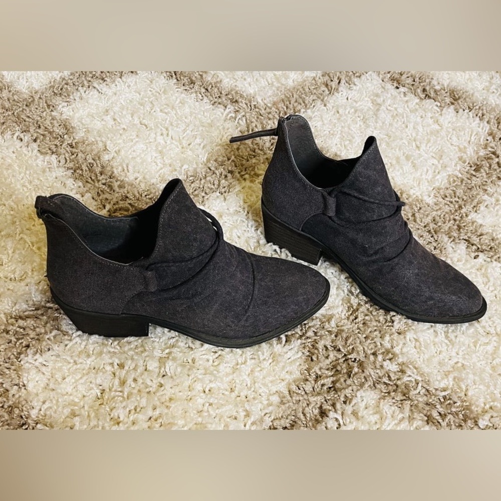 Charcoal Boot with Heel